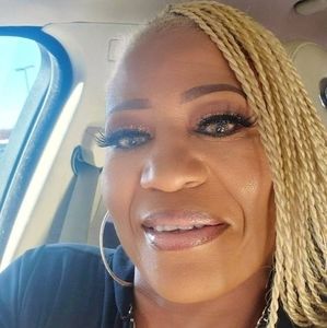 Meet your Posher, Benita